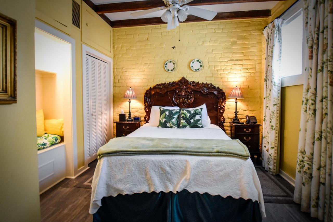 Savannah Bed & Breakfast Inn Exterior foto